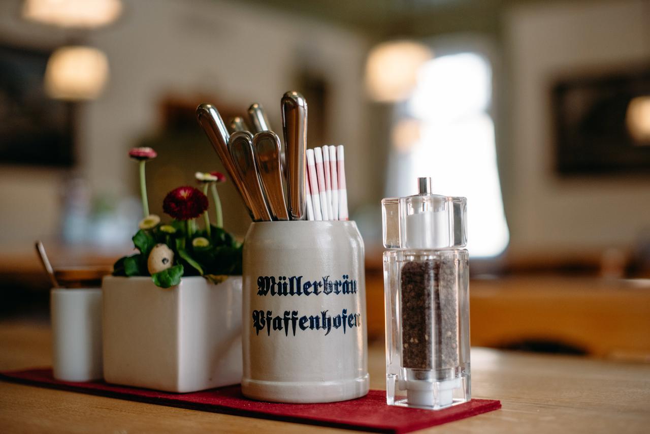 Hotel Muellerbraeu Pfaffenhofen an der Ilm Buitenkant foto